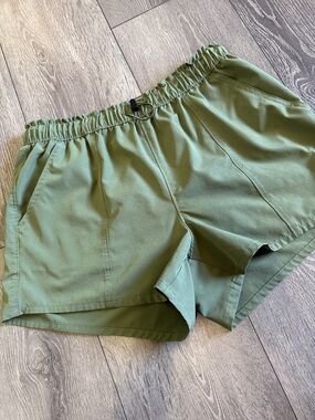 No Boundaries Olive Green Athletic Drawstring Shorts